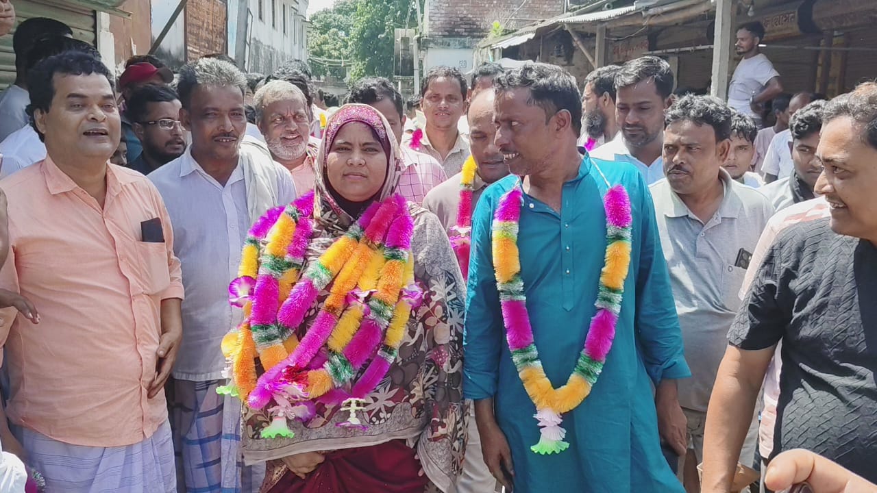 কংগ্রেসের বোর্ড ভেঙে জালালপুর পঞ্চায়েতের দখল নিল তৃণমূল, উচ্ছ্বাস তৃণমূল শিবিরে