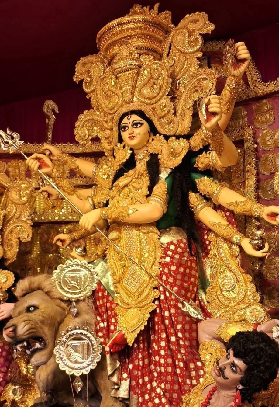 দুর্গাপুজোয় কমিটিগুলিকে ১ লক্ষ টাকা অনুদান, ডিজে-মদে কড়া বার্তা মুখ্যমন্ত্রীর