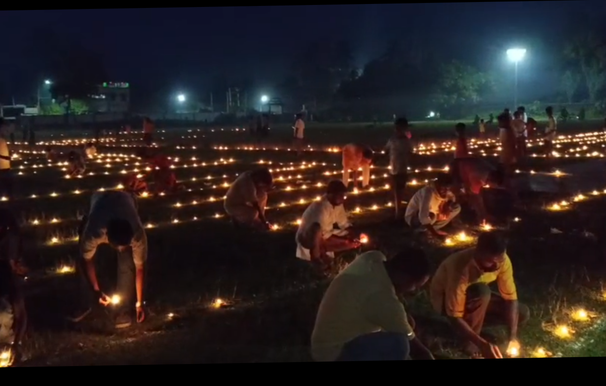 ৭৭তম জন্মদিনে ৭,৭০০ প্রদীপে মোদীকে শুভেচ্ছা বিজেপির