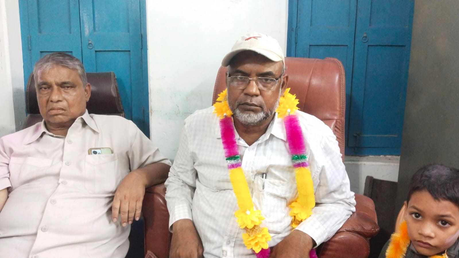৪৯ দিন পর ফের প্রধানের চেয়ারে অপসারিত তফিজুল, চাঁচলের জালালপুরে ফের অনাস্থার হুঙ্কার তৃণমূলের