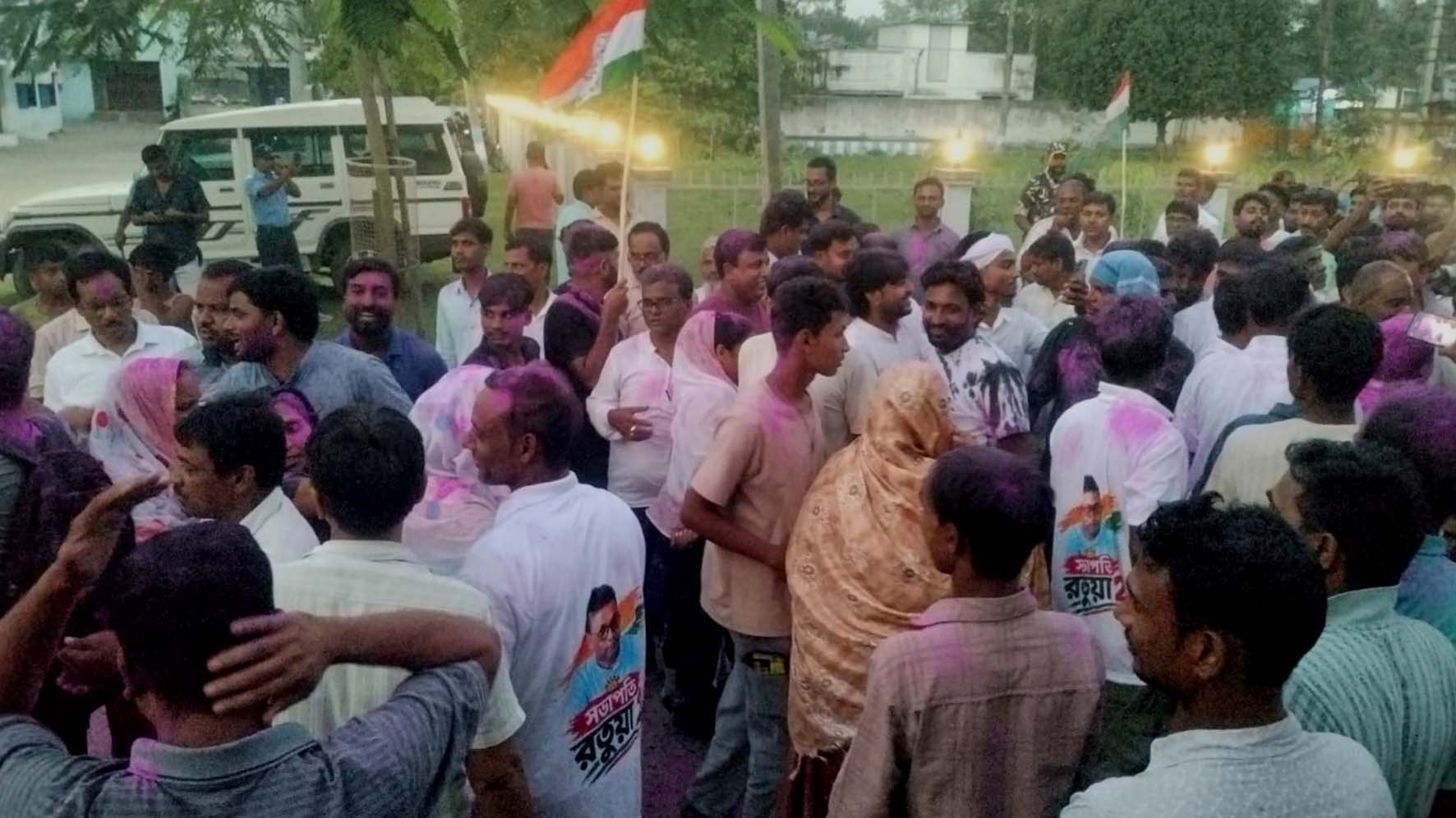 রতুয়া-২ পঞ্চায়েত সমিতি তৃণমূলের হাতছাড়া, দখল নিল কংগ্রেস