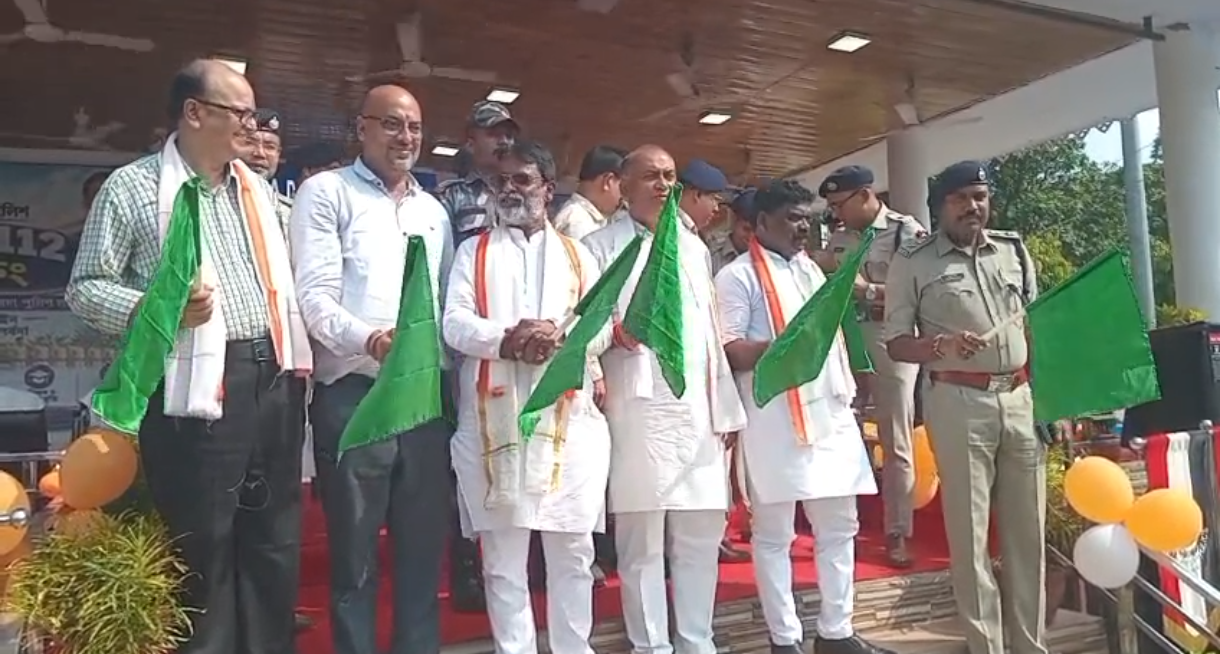 বিপদে দ্রুত পাশে দাঁড়াতে মালদা পুলিশের বড় উদ্যোগ, ১৪ থানায় চালু জরুরি পরিষেবার বিশেষ ভ্যান