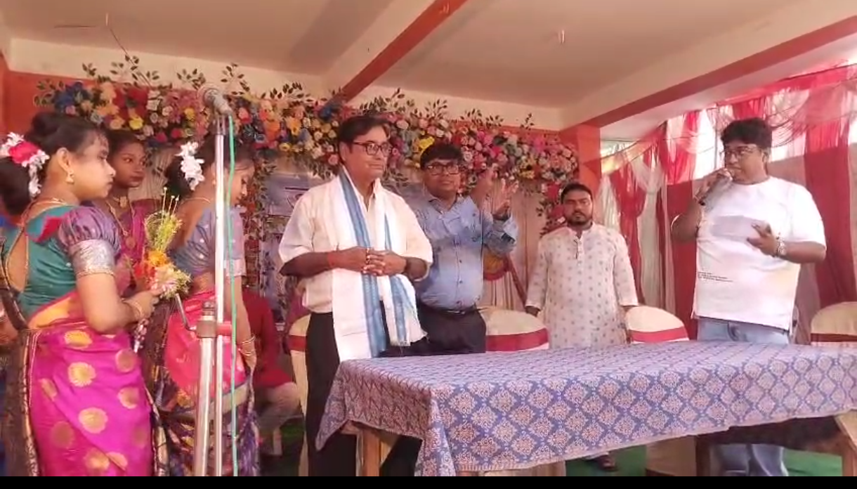 সাত দশকের গৌরবময় পথচলা, ৭৫-এ সদরপুর হাইস্কুল! স্মৃতির আবেগে মাতল স্কুল প্রাঙ্গণ